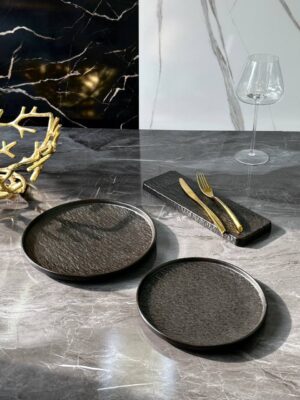 Тарілка з бортиками Olens "Чорний обеліск" 21*2.2 см