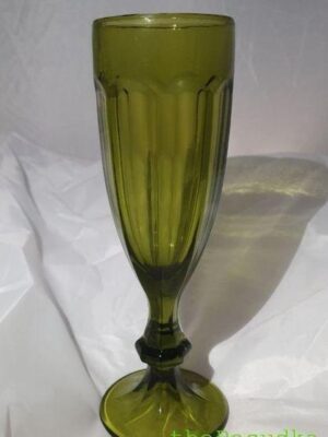 Келих для шампанського Olens "Відень" 180 мл, зелений