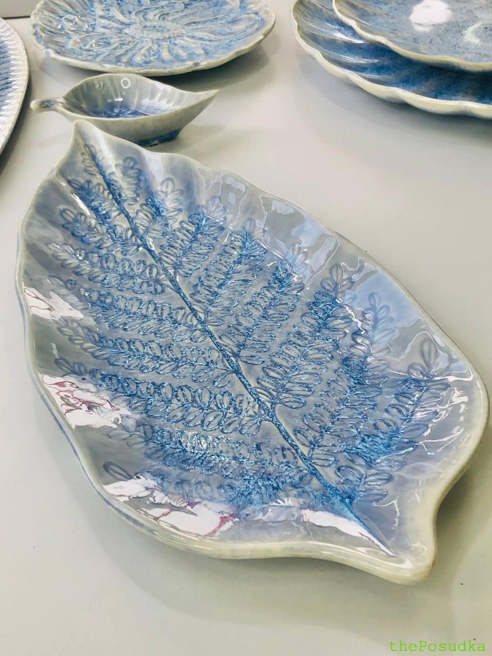 Тарілка-листок Olens "Блу-тіндер" 33.6*16*2.2 см Зображення 1 – thePosudka Тарілка-листок Olens "Блу-тіндер" 33.6*16*2.2 см