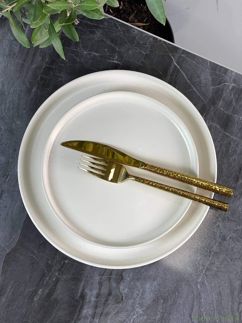 Тарілка підставна кругла з бортиками 20 см біла плоска матова "Тартер" Зображення 4 – thePosudka Тарілка підставна кругла з бортиками 20 см біла плоска матова "Тартер" - Зображення 4