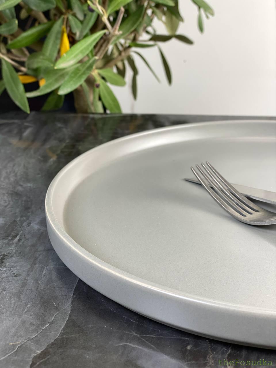 Тарілка підставна "Саіда", сіра, 26 см Зображення 2 – thePosudka Тарілка підставна "Саіда", сіра, 26 см - Зображення 2